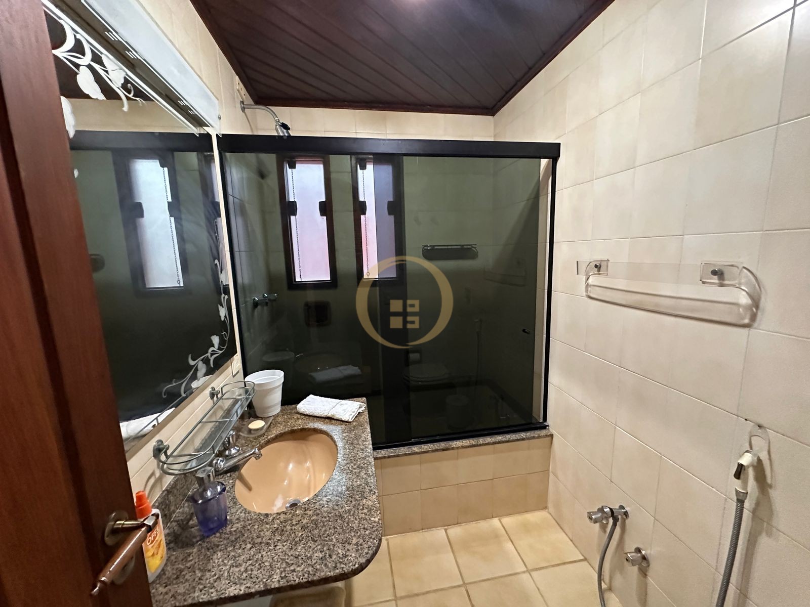 Apartamento na Praia da Enseada, Guarujá - SP