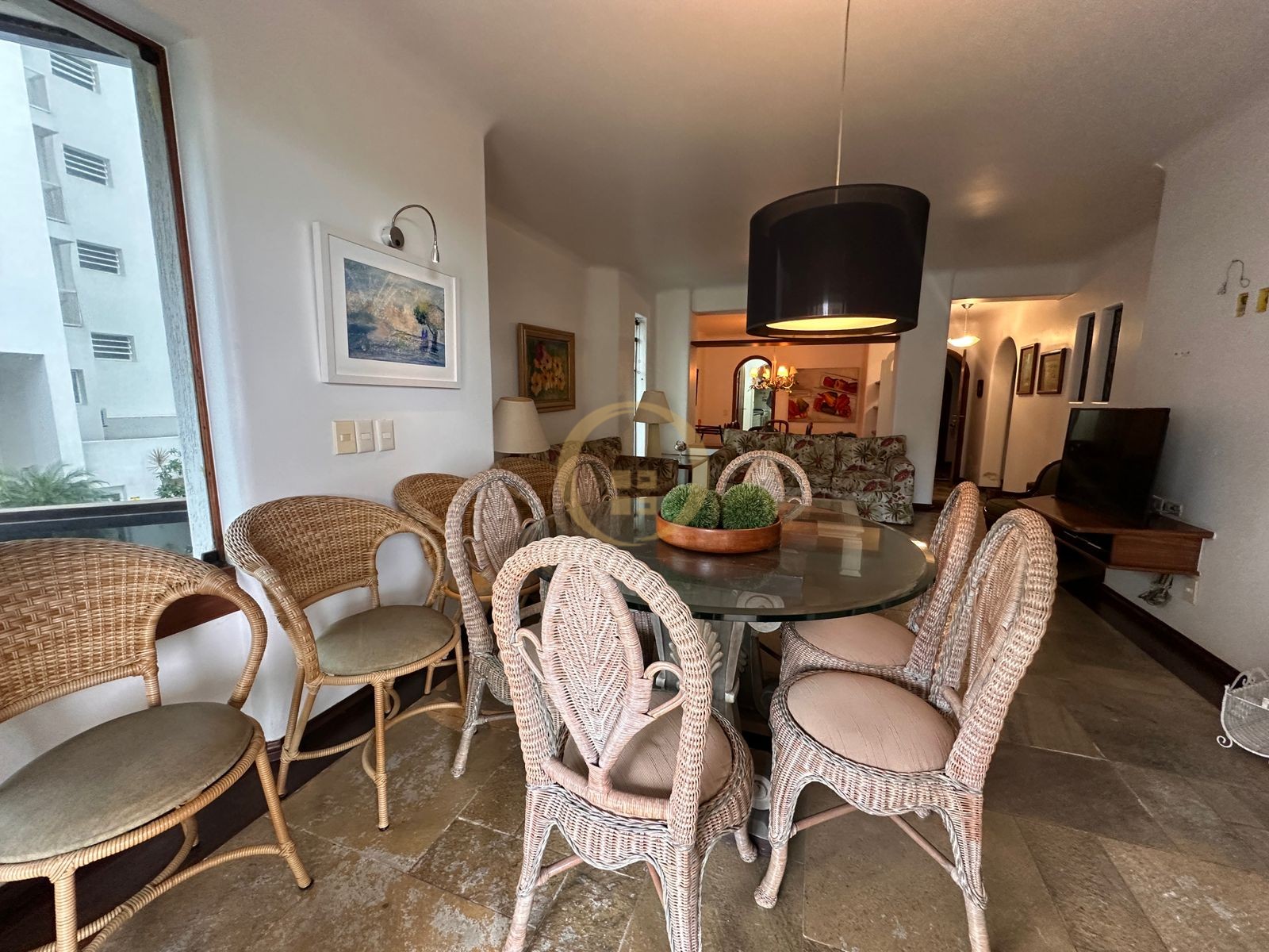 Apartamento na Praia da Enseada, Guarujá - SP