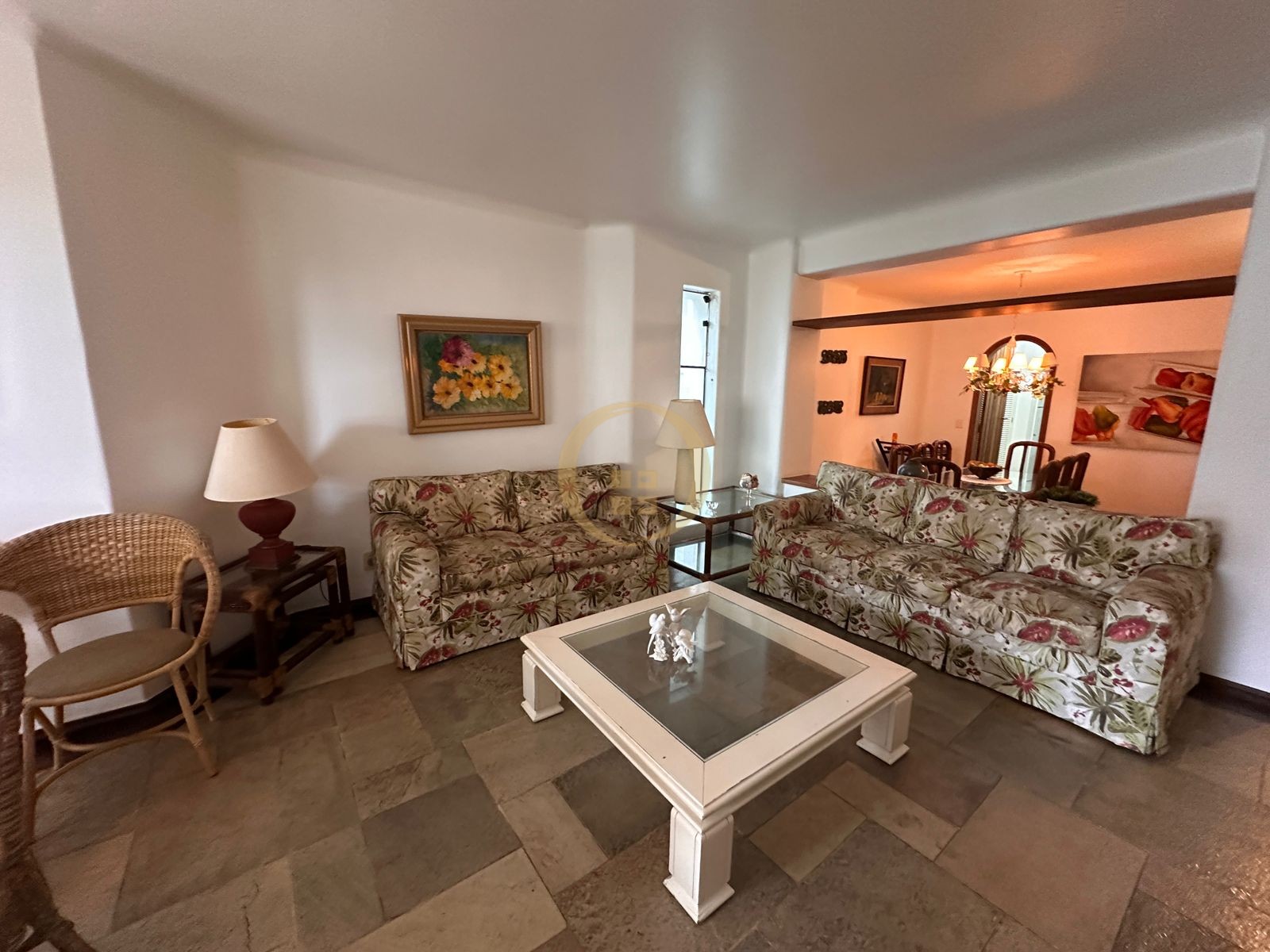 Apartamento na Praia da Enseada, Guarujá - SP
