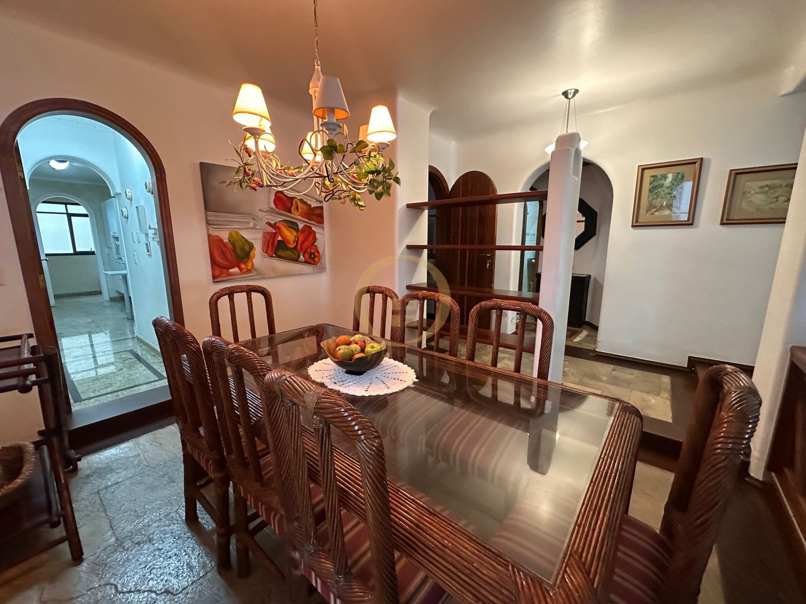 Apartamento na Praia da Enseada, Guarujá - SP