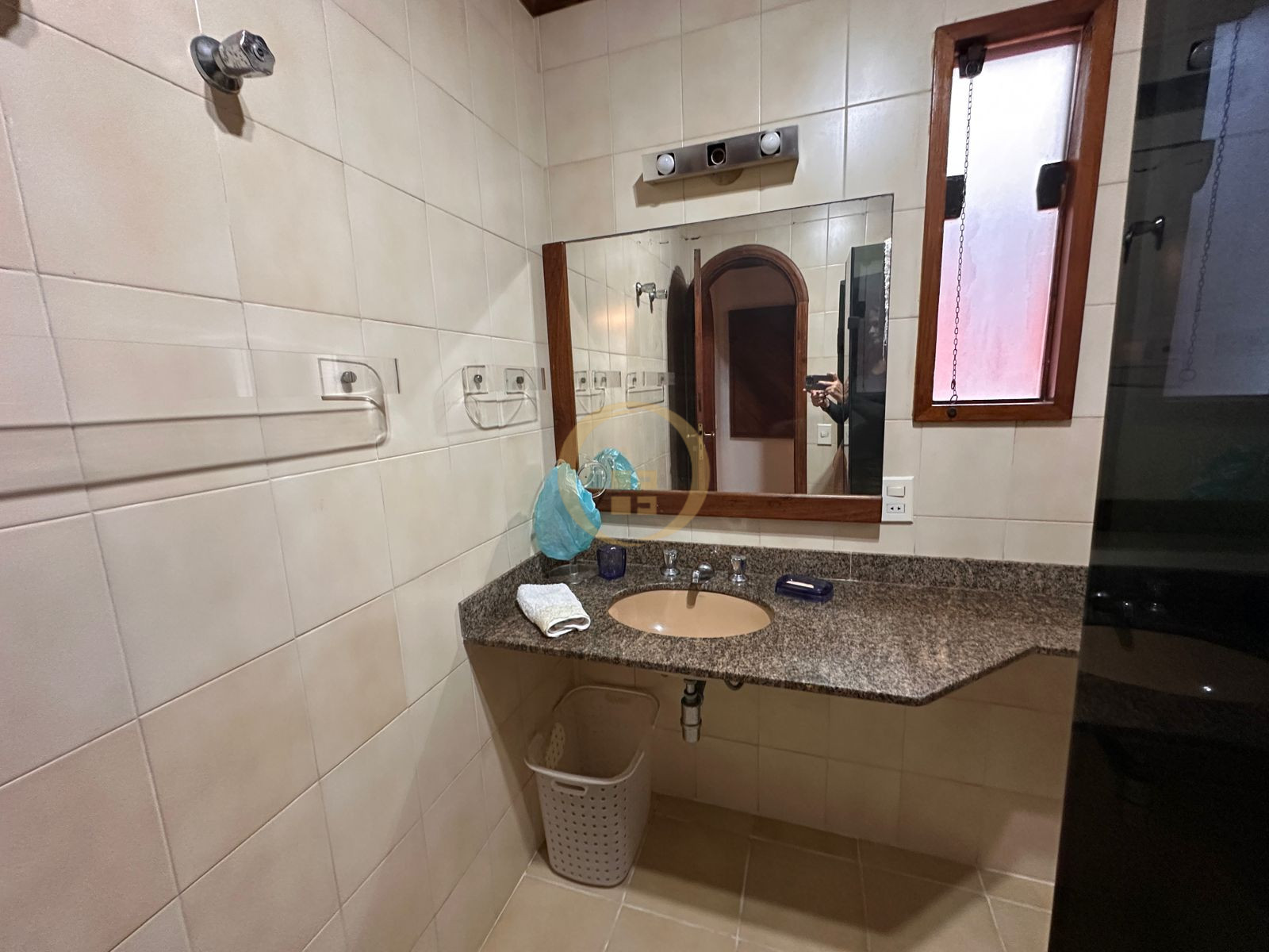 Apartamento na Praia da Enseada, Guarujá - SP