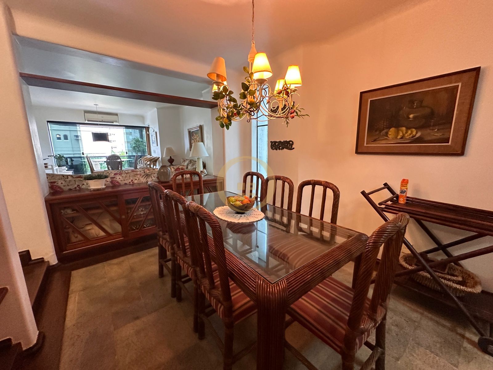 Apartamento na Praia da Enseada, Guarujá - SP