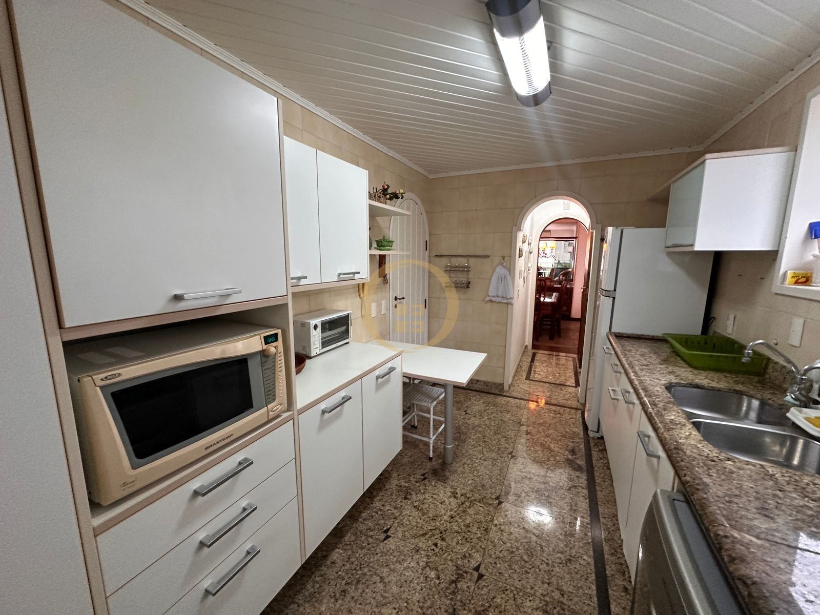 Apartamento na Praia da Enseada, Guarujá - SP