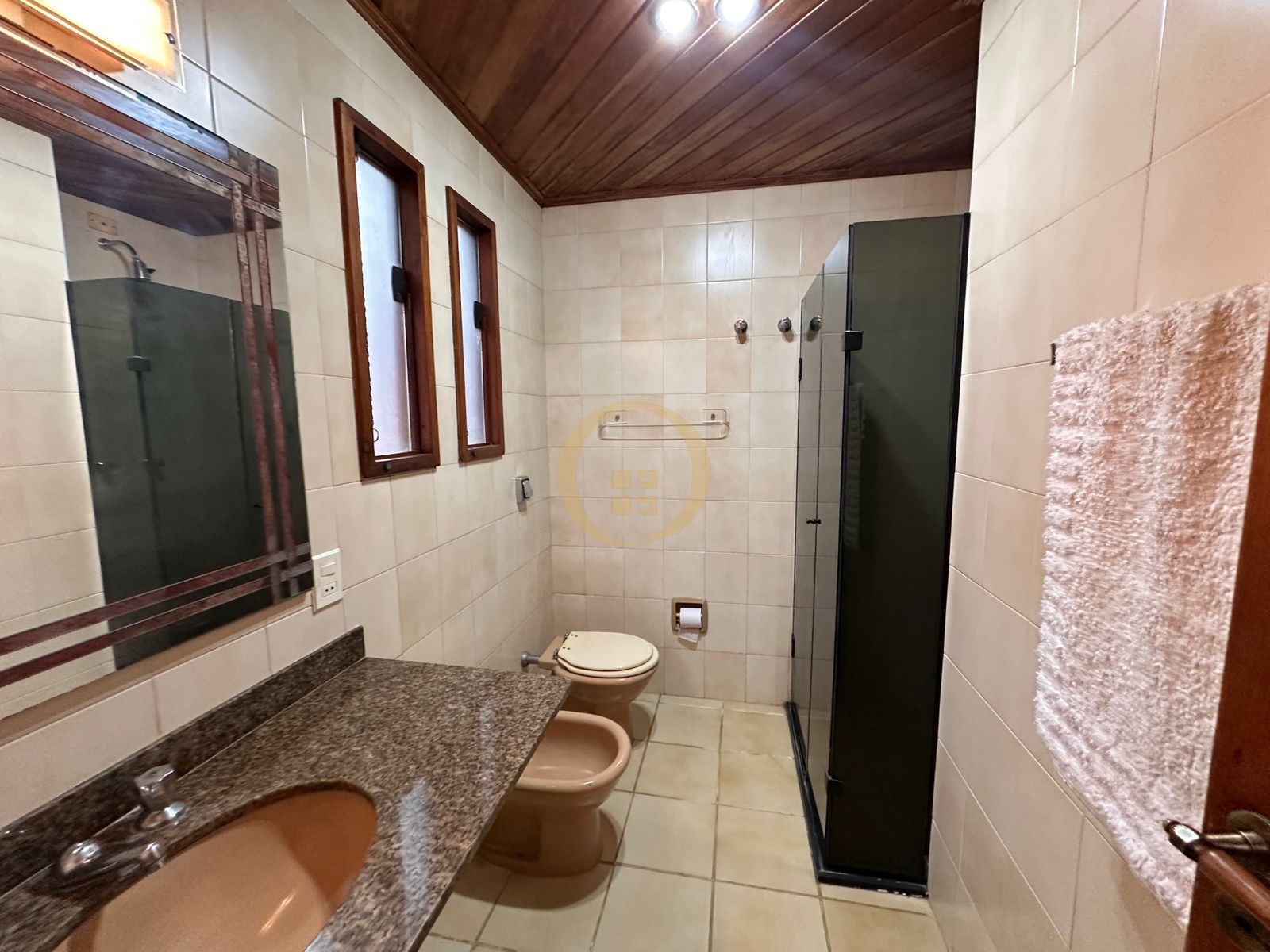 Apartamento na Praia da Enseada, Guarujá - SP