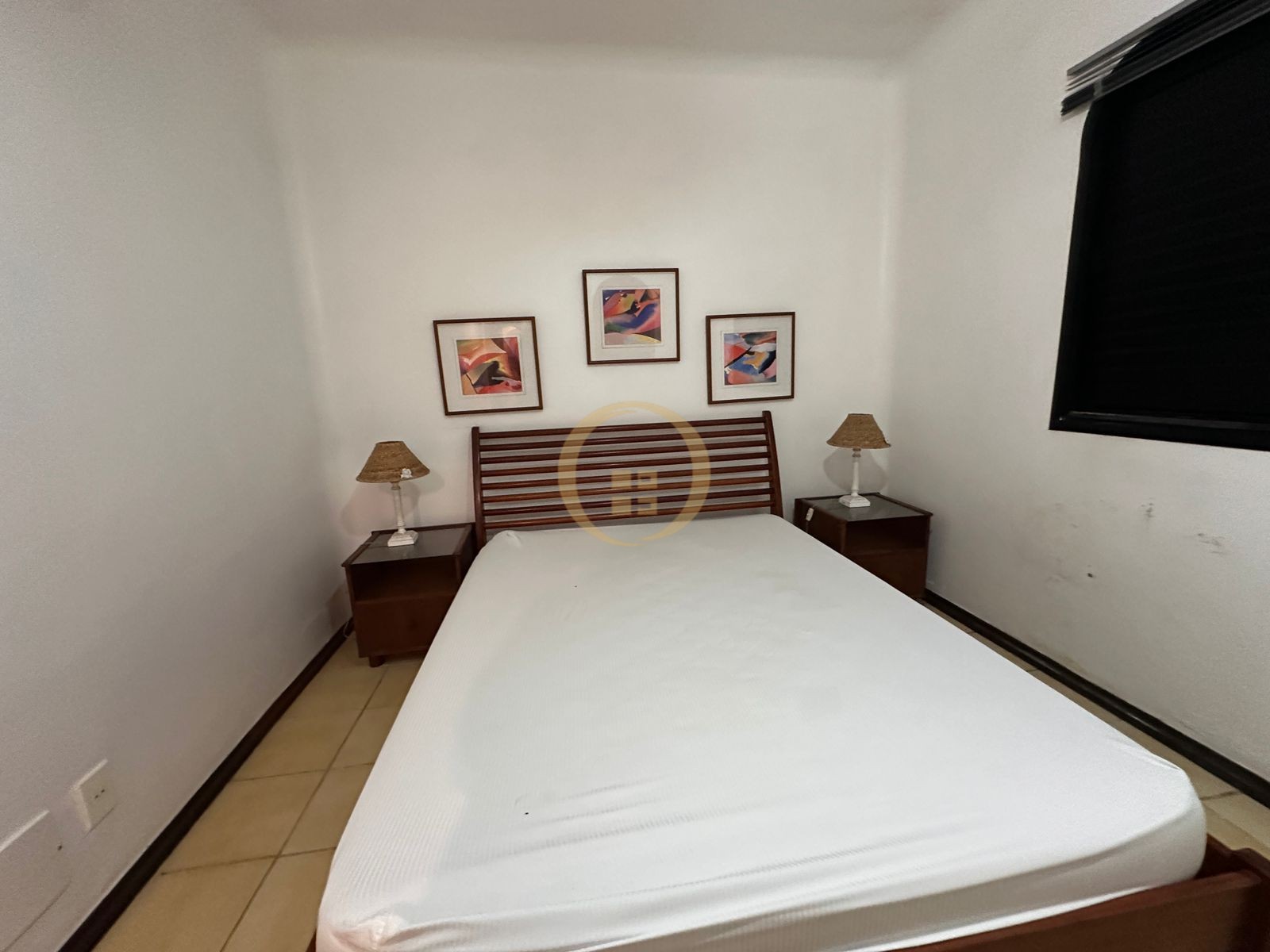 Apartamento na Praia da Enseada, Guarujá - SP