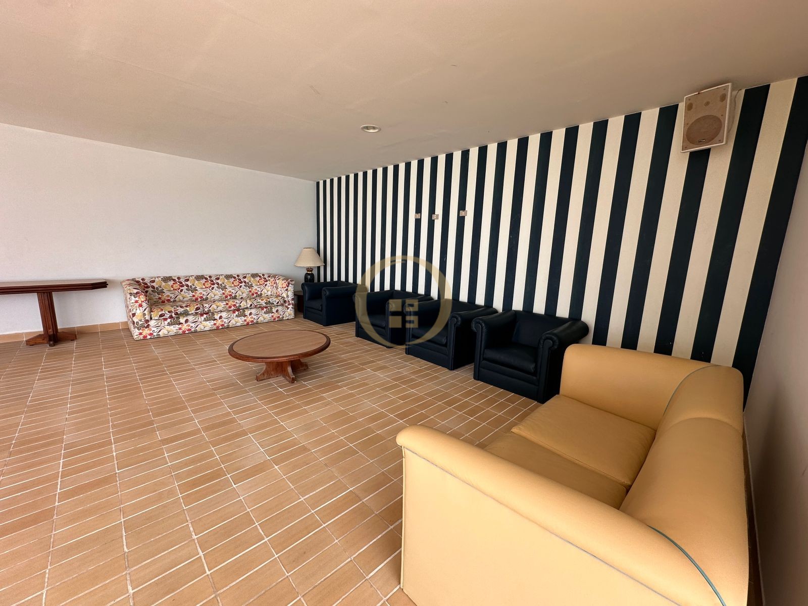 Apartamento Frente ao Mar nas Pitangueiras, Guarujá - SP