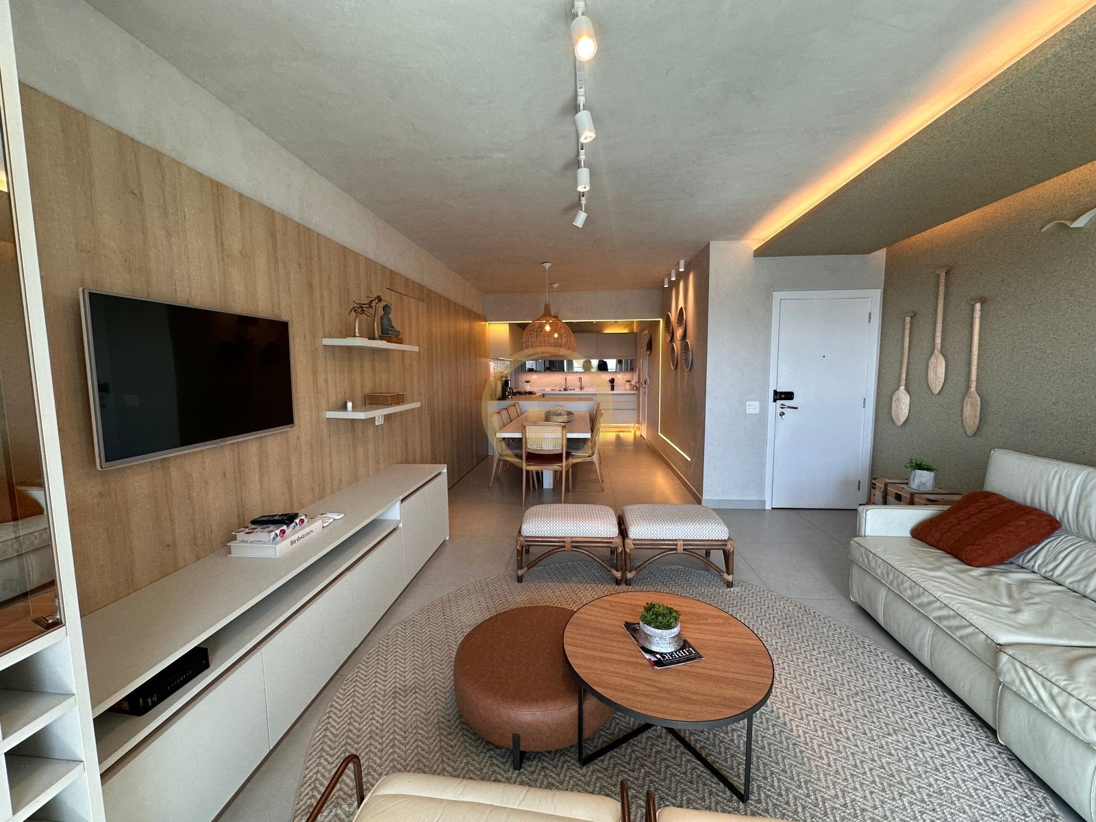 Apartamento Frente ao Mar nas Pitangueiras, Guarujá - SP