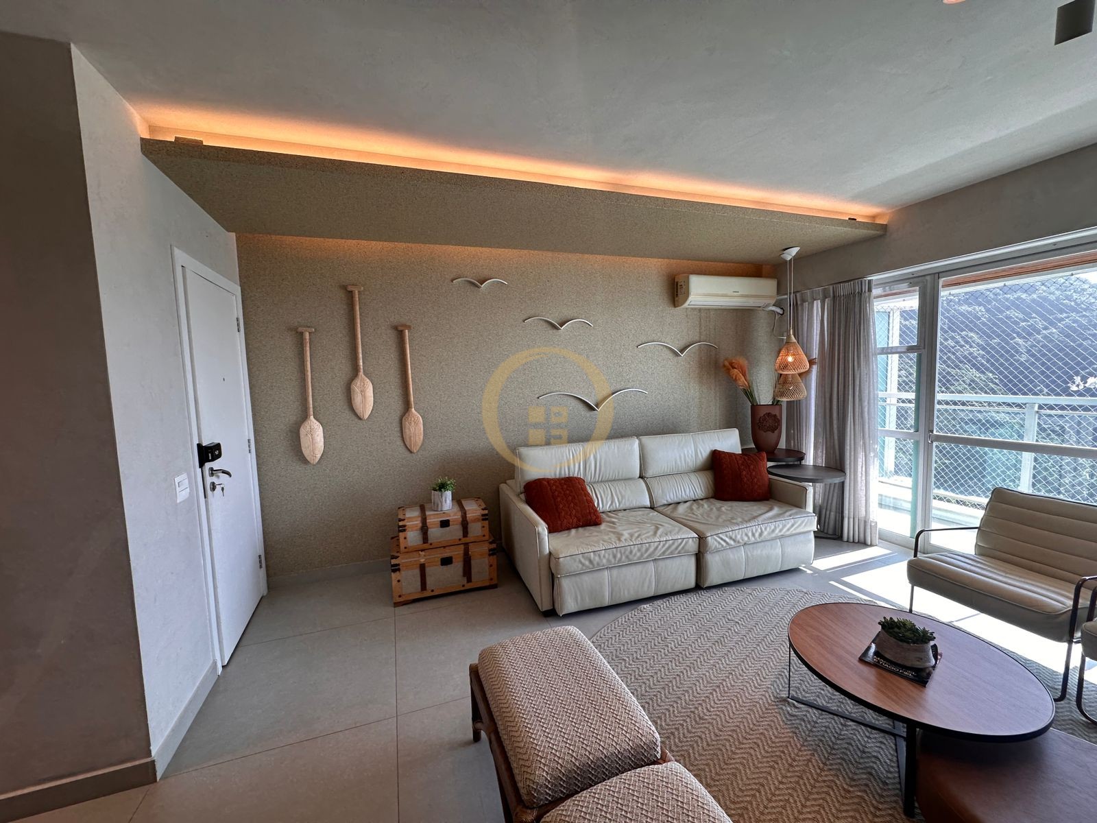 Apartamento Frente ao Mar nas Pitangueiras, Guarujá - SP