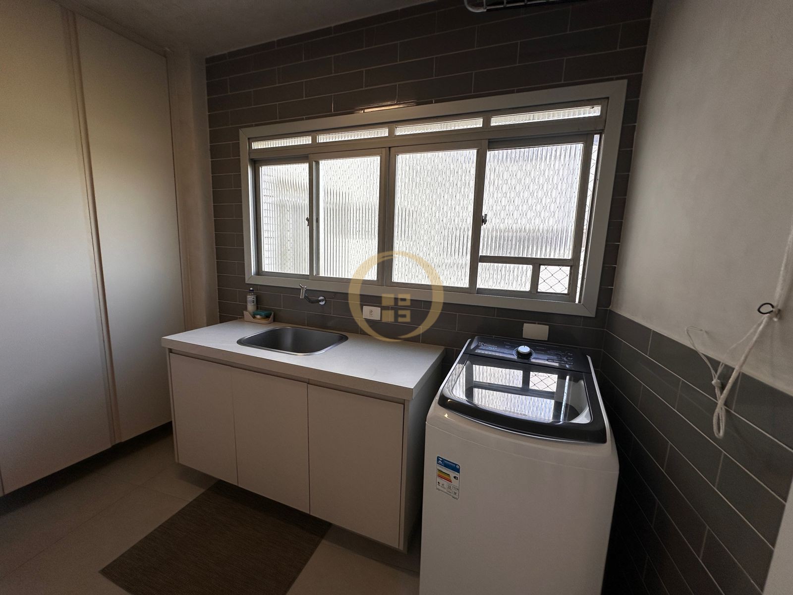 Apartamento Frente ao Mar nas Pitangueiras, Guarujá - SP