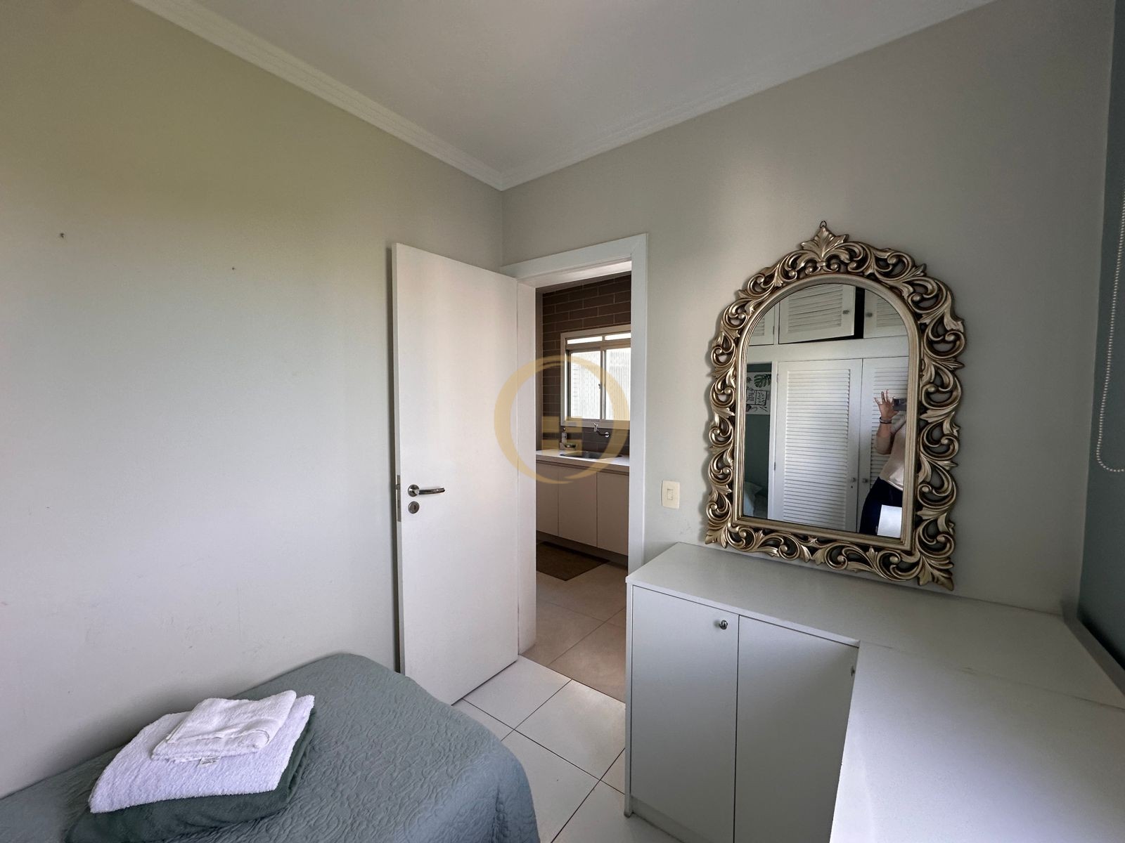 Apartamento Frente ao Mar nas Pitangueiras, Guarujá - SP
