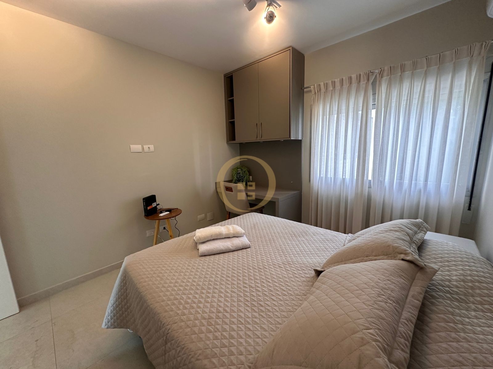 Apartamento Frente ao Mar nas Pitangueiras, Guarujá - SP