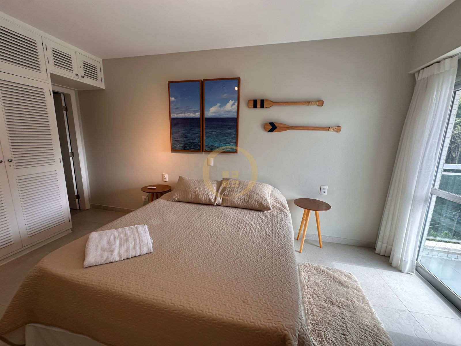 Apartamento Frente ao Mar nas Pitangueiras, Guarujá - SP