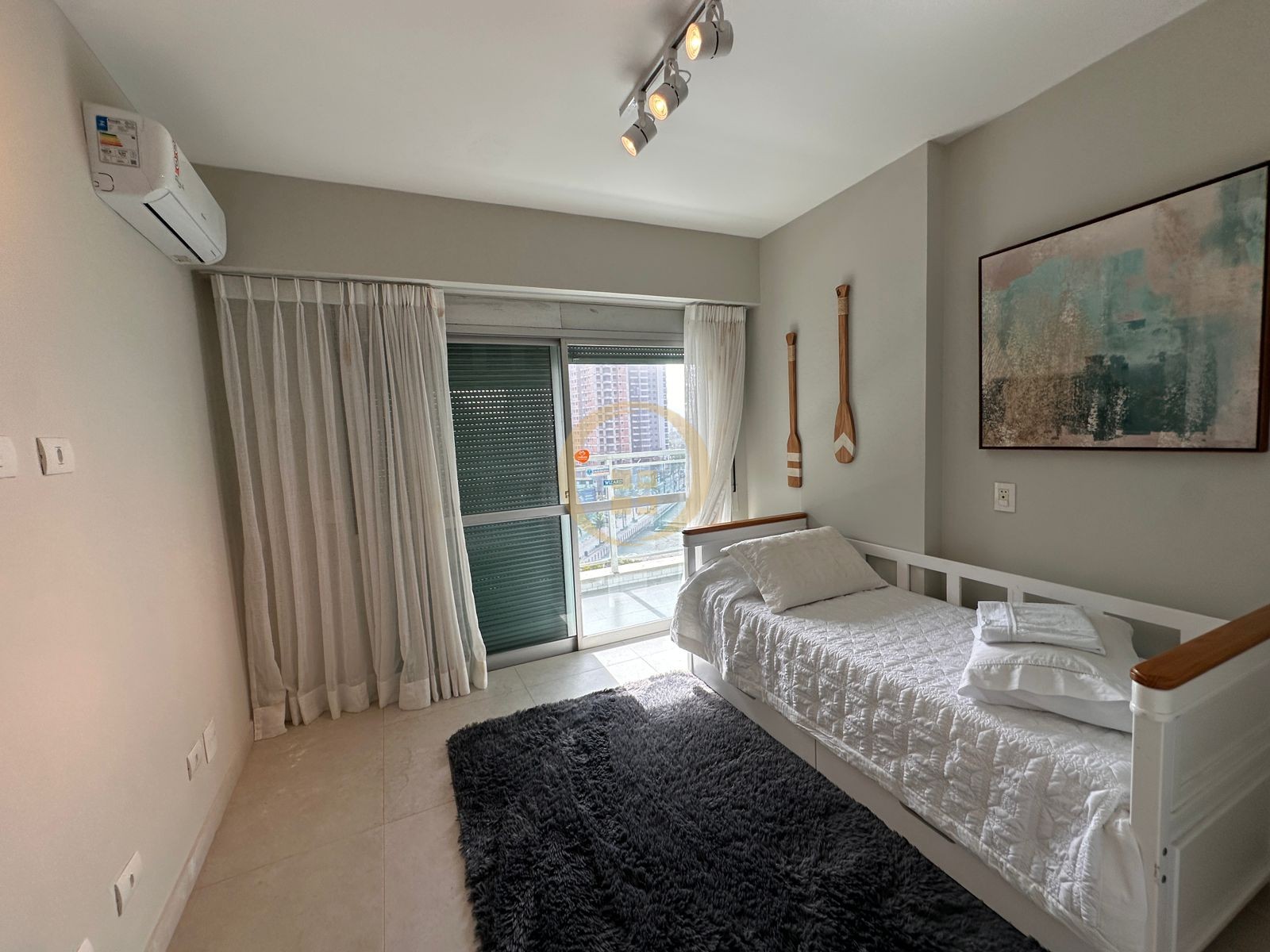 Apartamento Frente ao Mar nas Pitangueiras, Guarujá - SP