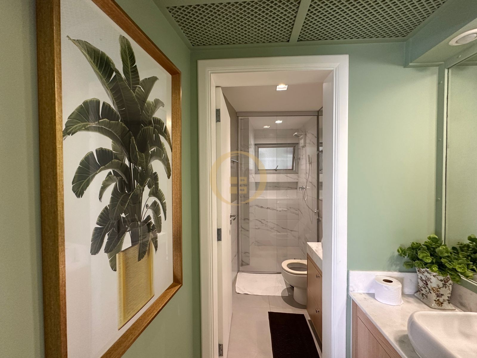 Apartamento Frente ao Mar nas Pitangueiras, Guarujá - SP