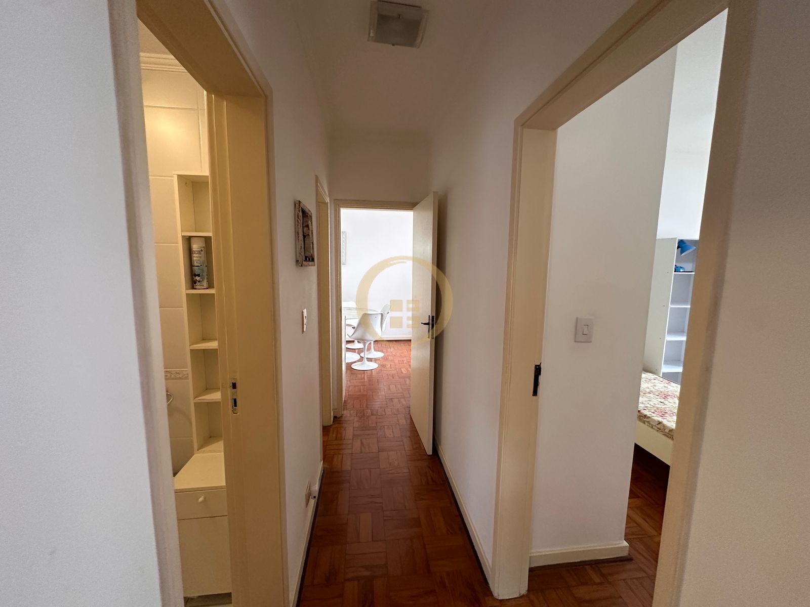Apartamento na Praia das Pitangueiras, Guarujá - SP