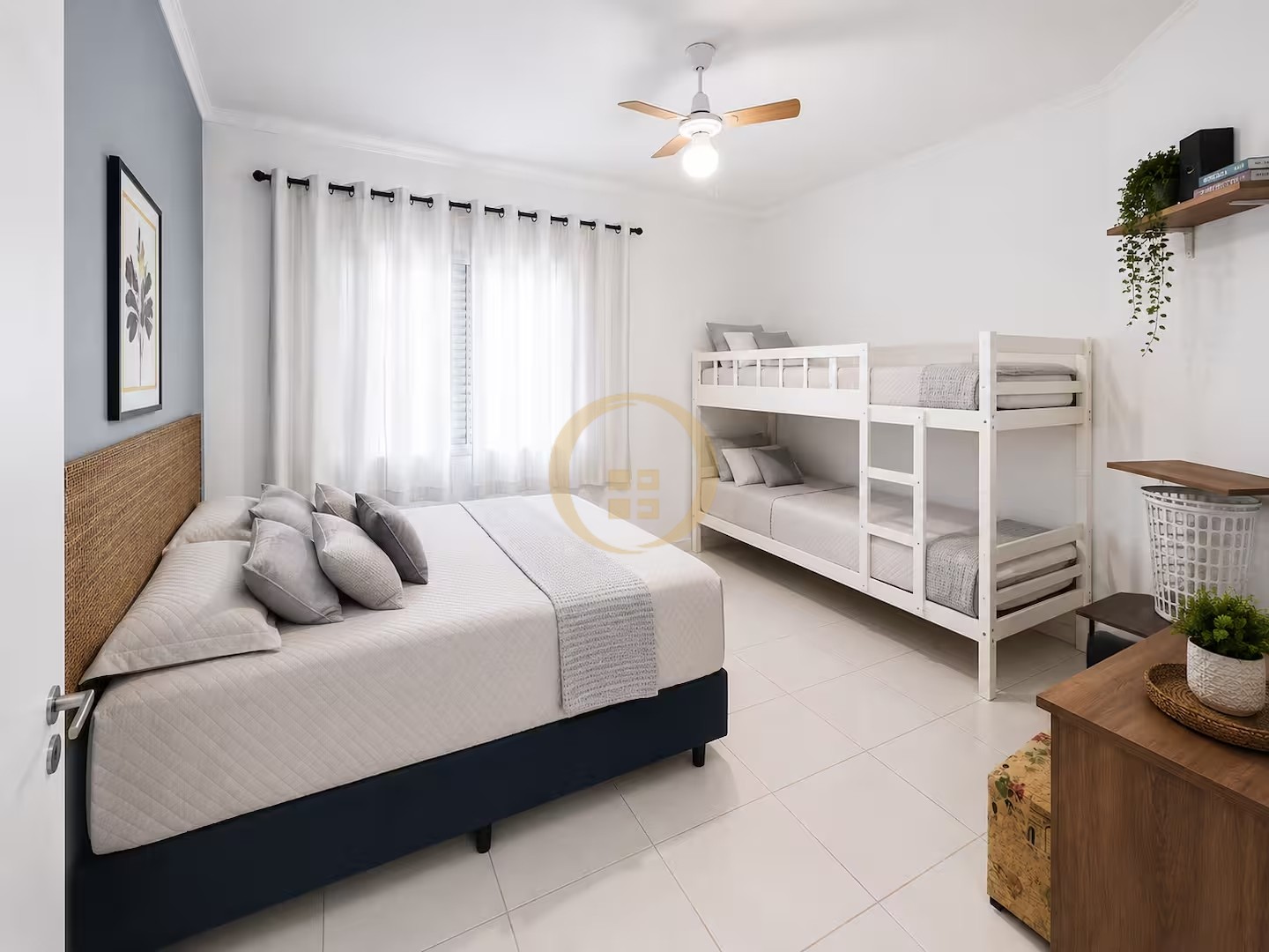 Apartamento na Praia da Enseada, Guarujá - SP