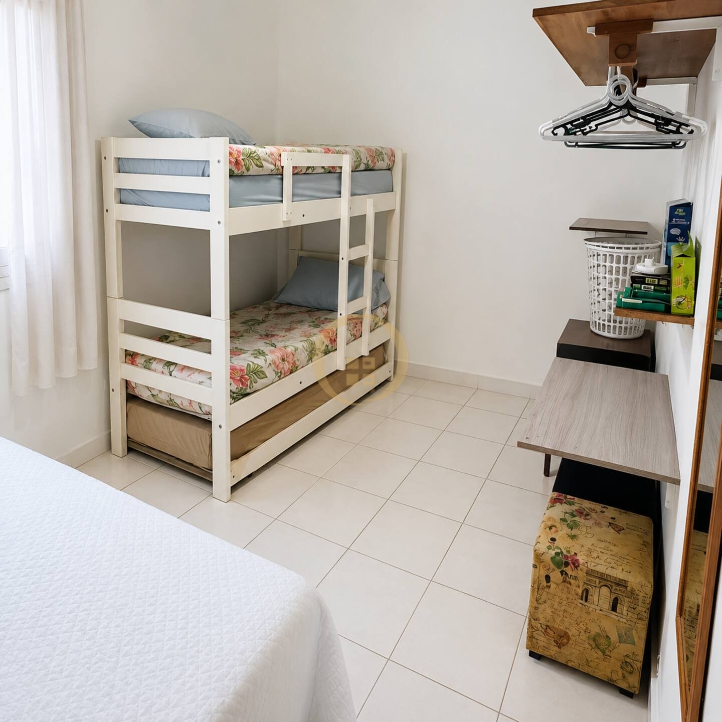 Apartamento na Praia da Enseada, Guarujá - SP