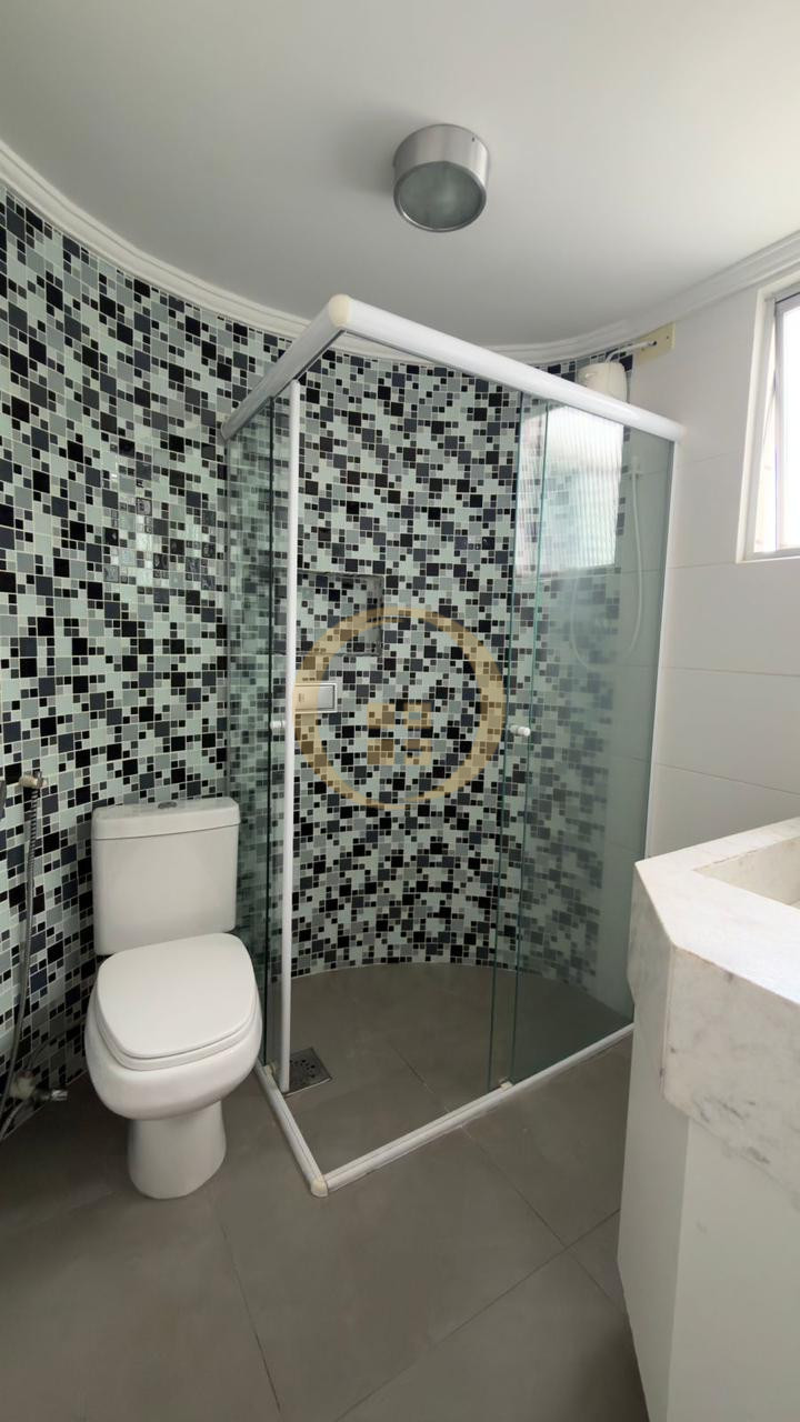 Apartamento na Praia da Enseada, Guarujá - SP