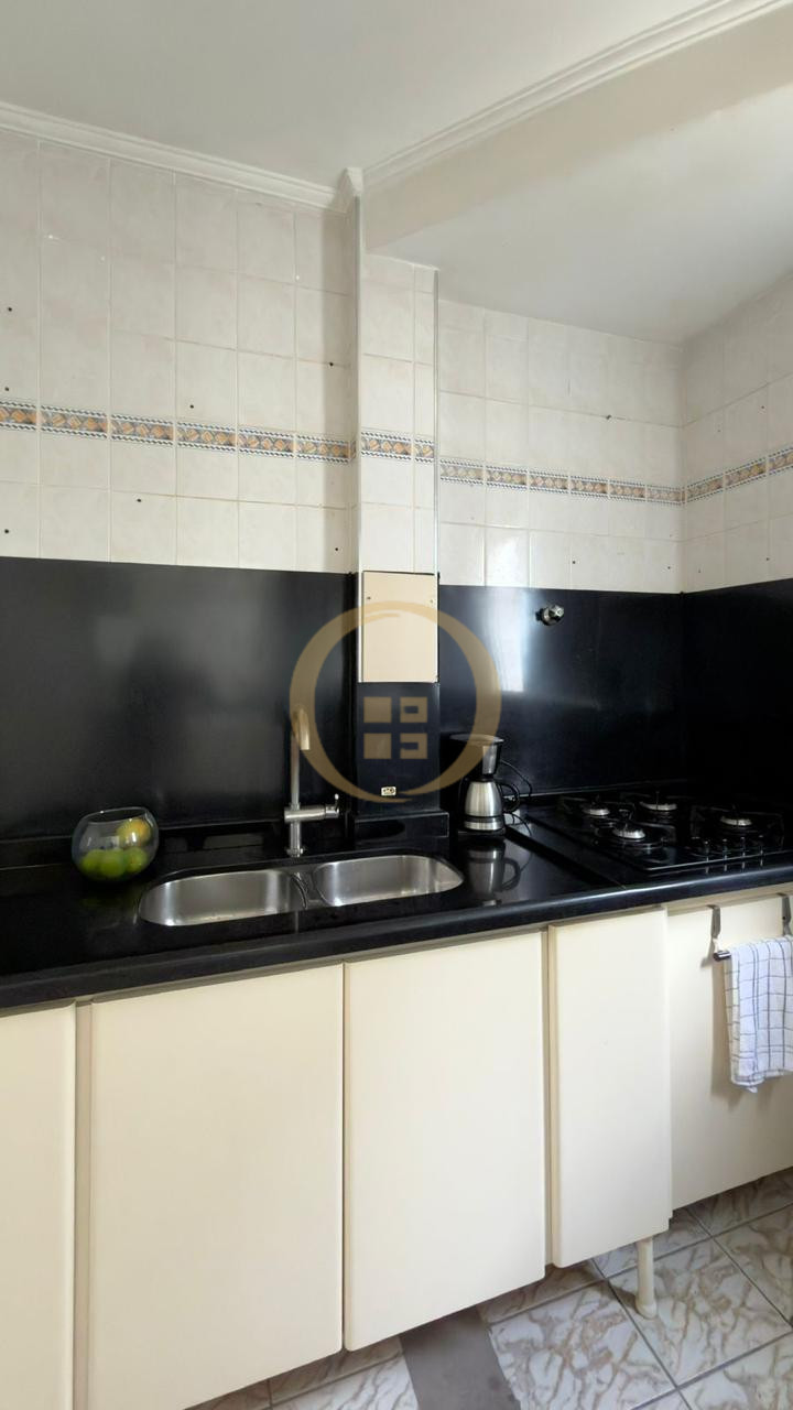 Apartamento na Praia da Enseada, Guarujá - SP