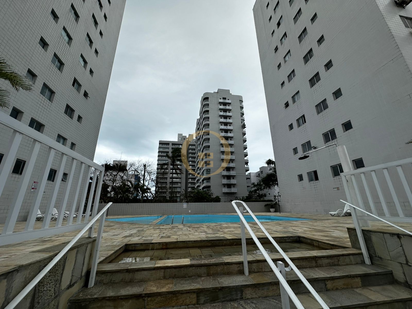Apartamento na Praia da Enseada, Guarujá - SP