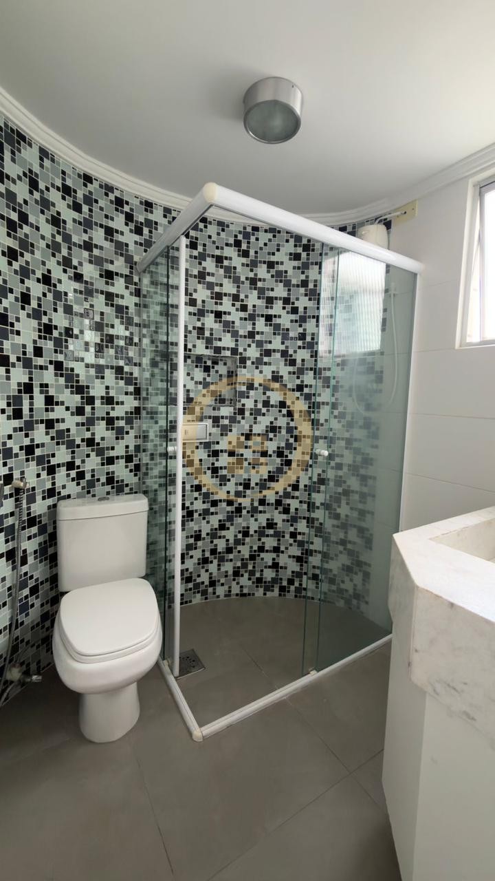 Apartamento na Praia da Enseada, Guarujá - SP
