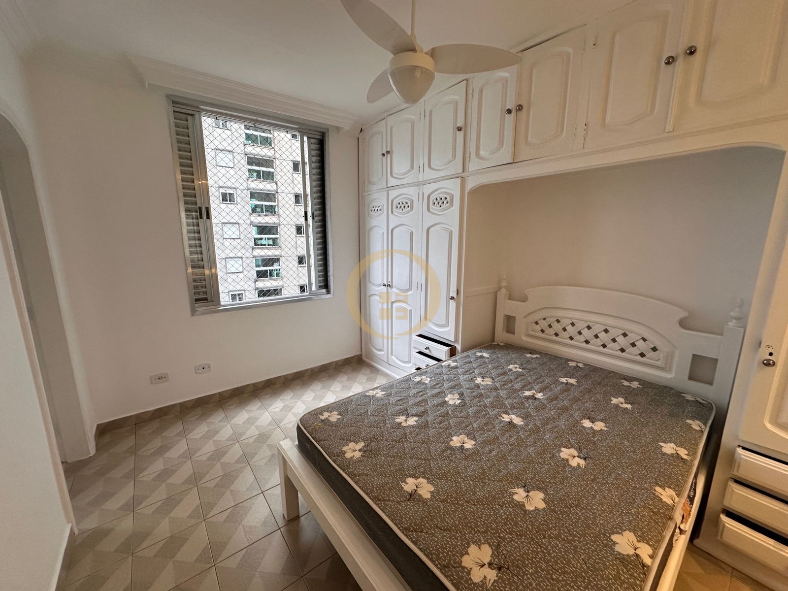 Apartamento Frente ao Mar nas Pitangueiras, Guarujá - SP
