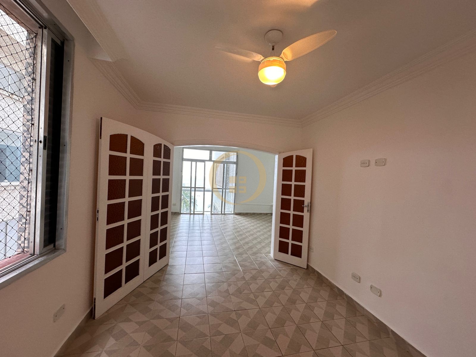 Apartamento Frente ao Mar nas Pitangueiras, Guarujá - SP