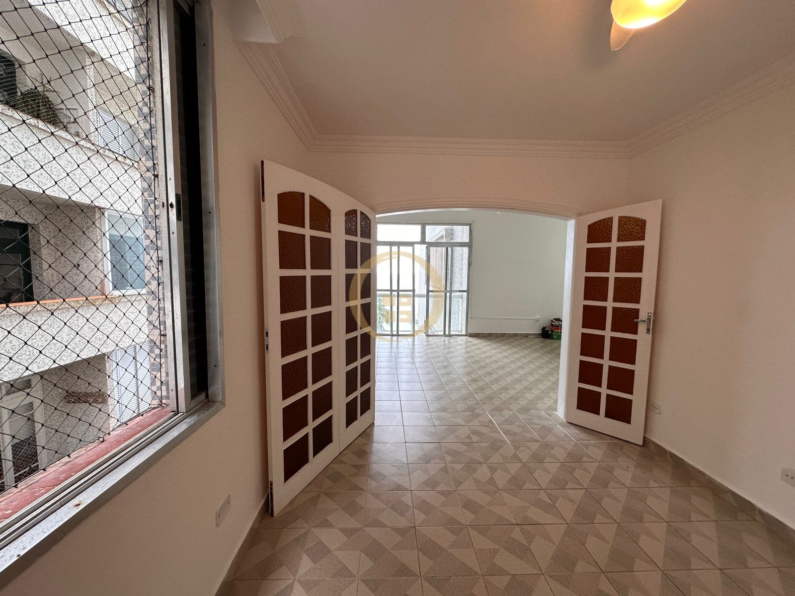 Apartamento Frente ao Mar nas Pitangueiras, Guarujá - SP