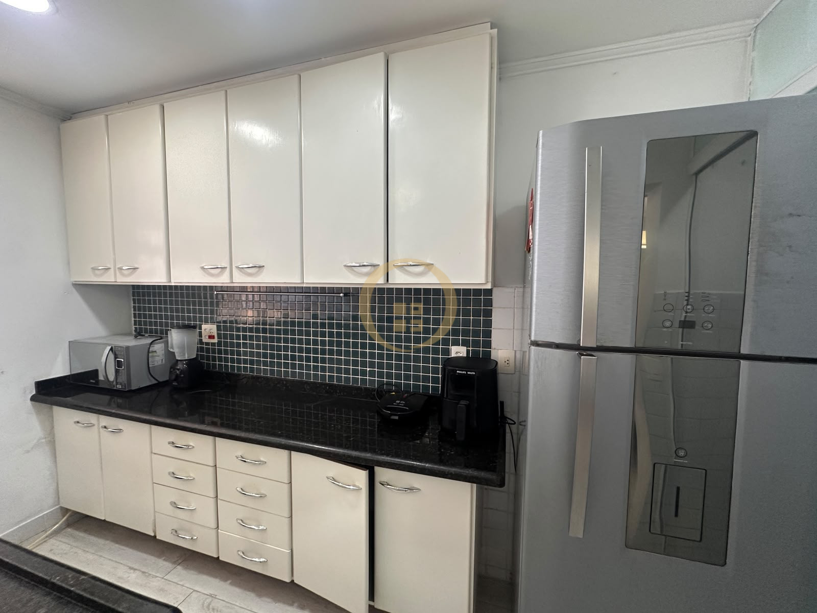 Apartamento na Praia das Pitangueiras, Guarujá - SP