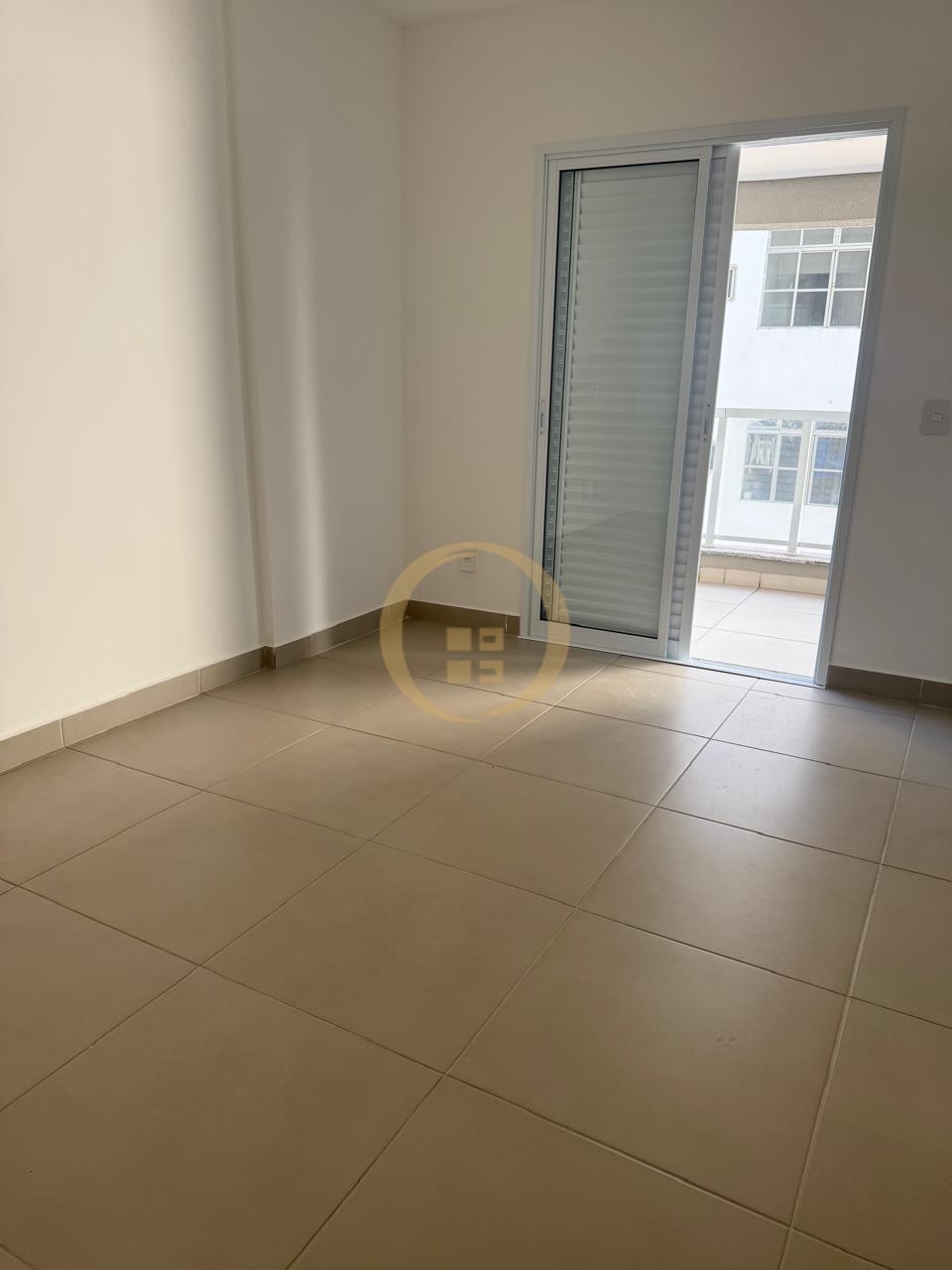 Apartamento na Praia da Enseada, Guarujá - SP