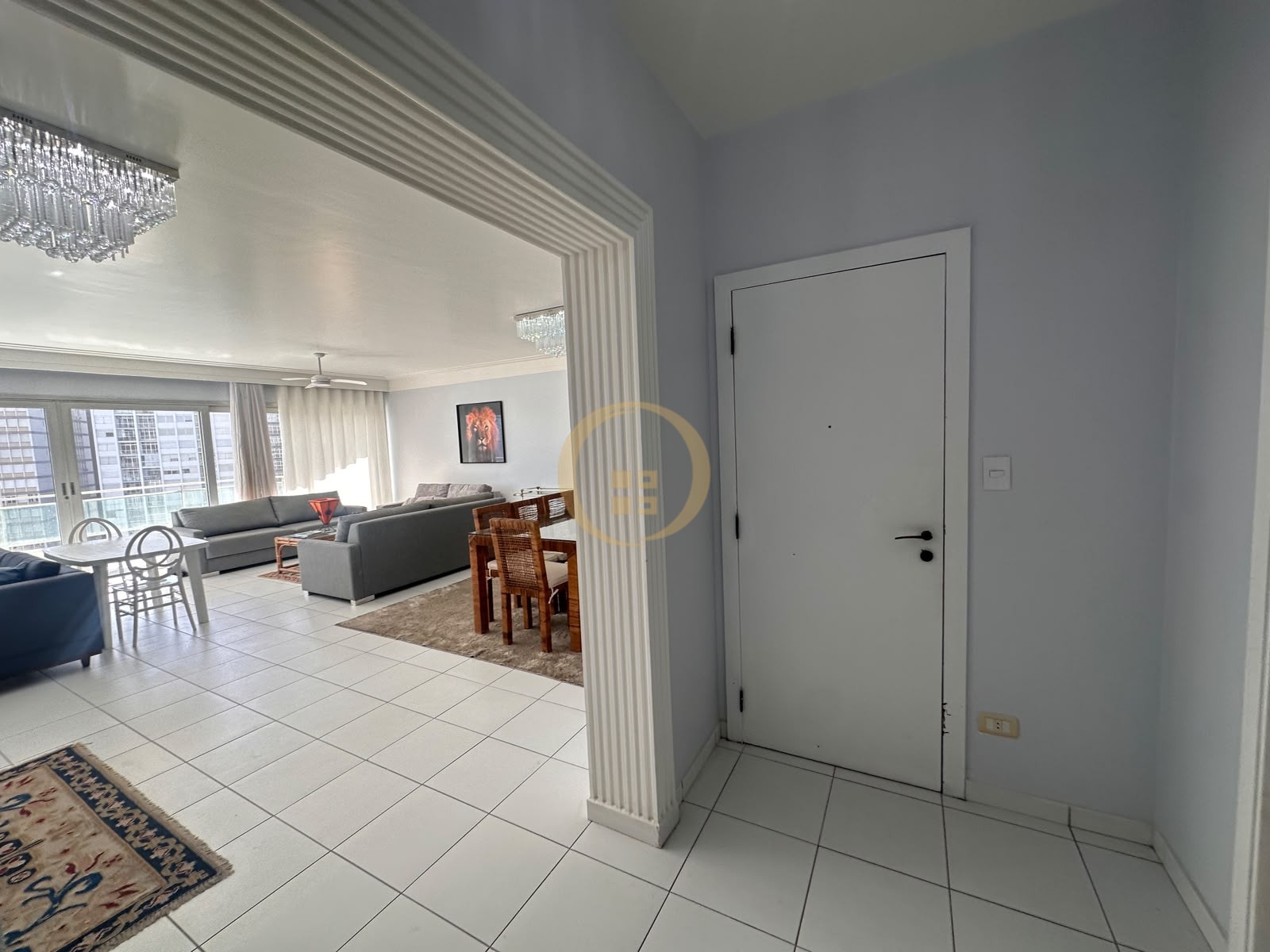 Apartamento Frente ao Mar nas Pitangueiras, Guarujá - SP