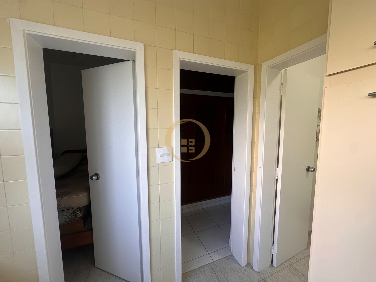 Apartamento Frente ao Mar nas Pitangueiras, Guarujá - SP