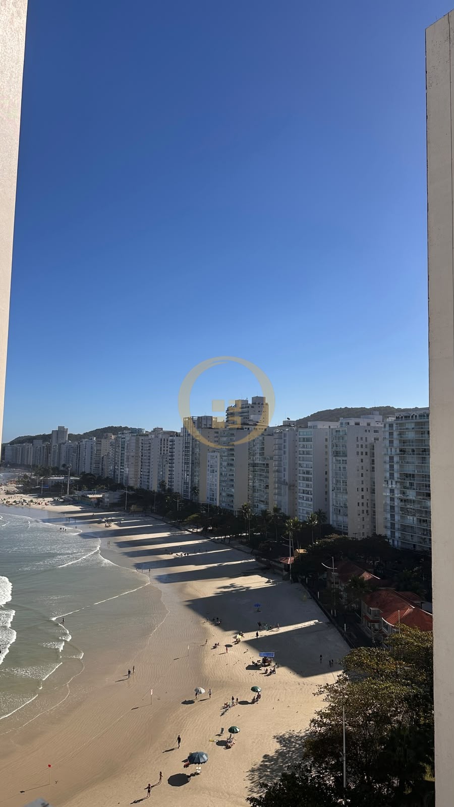 Apartamento Frente ao Mar nas Pitangueiras, Guarujá - SP