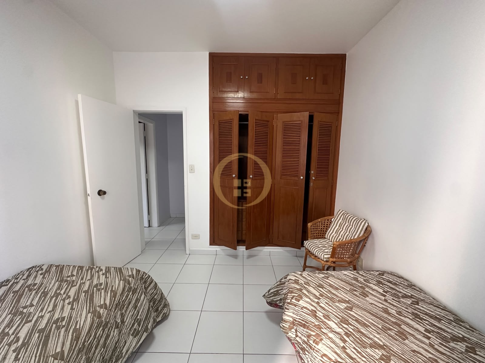 Apartamento Frente ao Mar nas Pitangueiras, Guarujá - SP