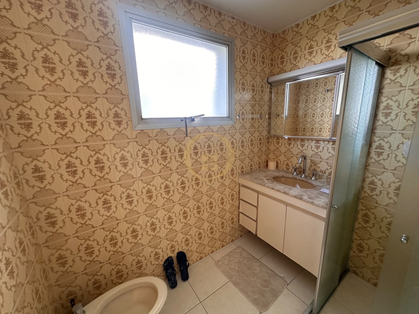 Apartamento Frente ao Mar nas Pitangueiras, Guarujá - SP
