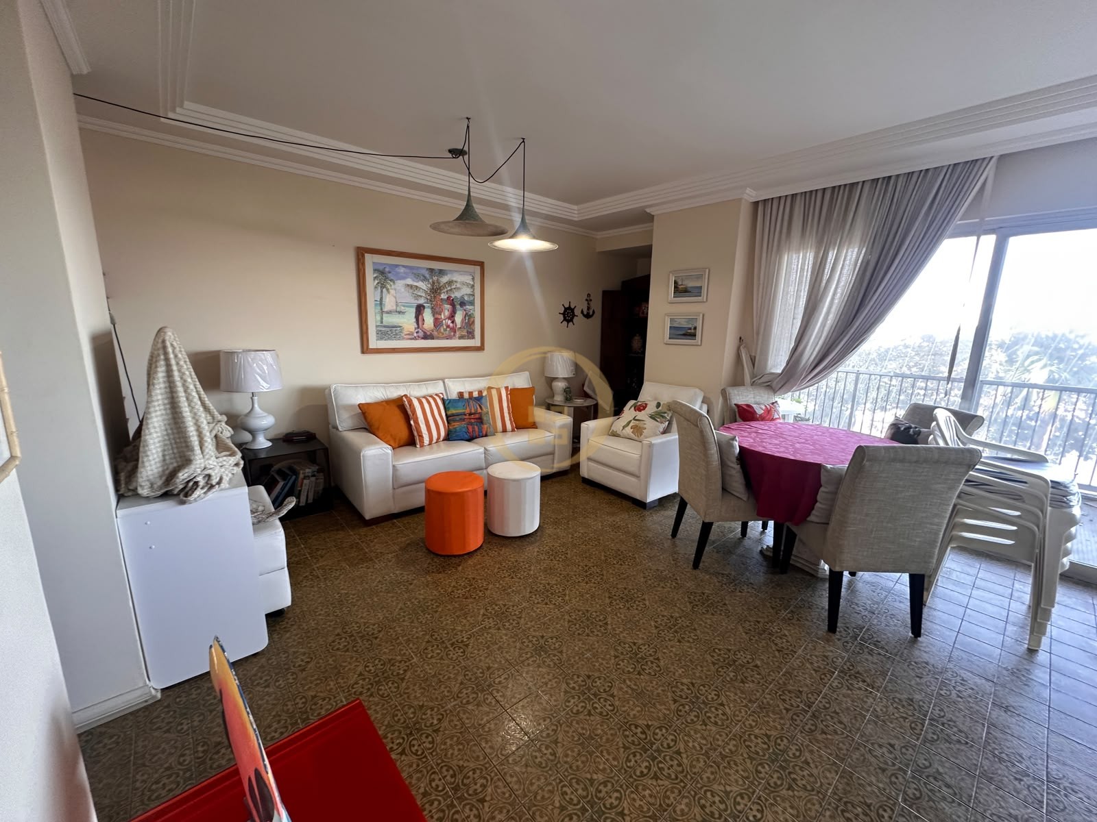Apartamento Frente ao Mar nas Pitangueiras, Guarujá - SP