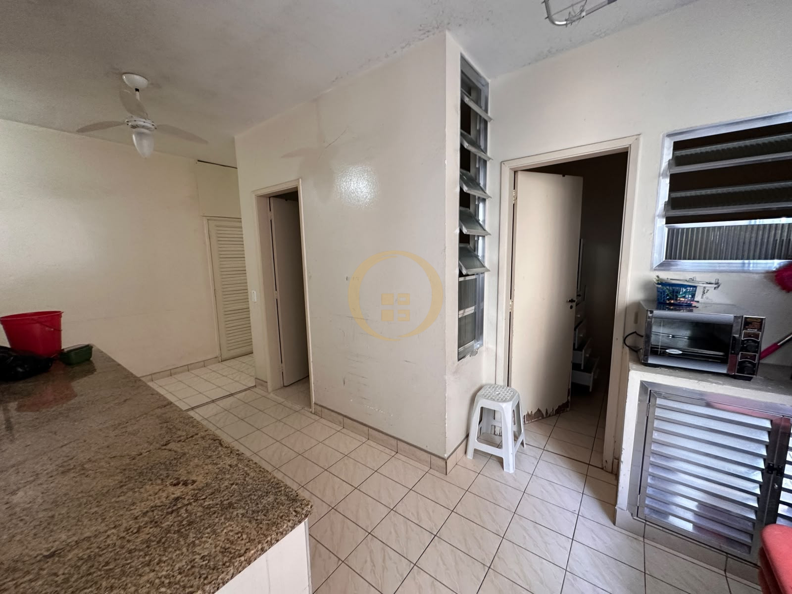 Apartamento-4-dormitorios-Pitangueiras