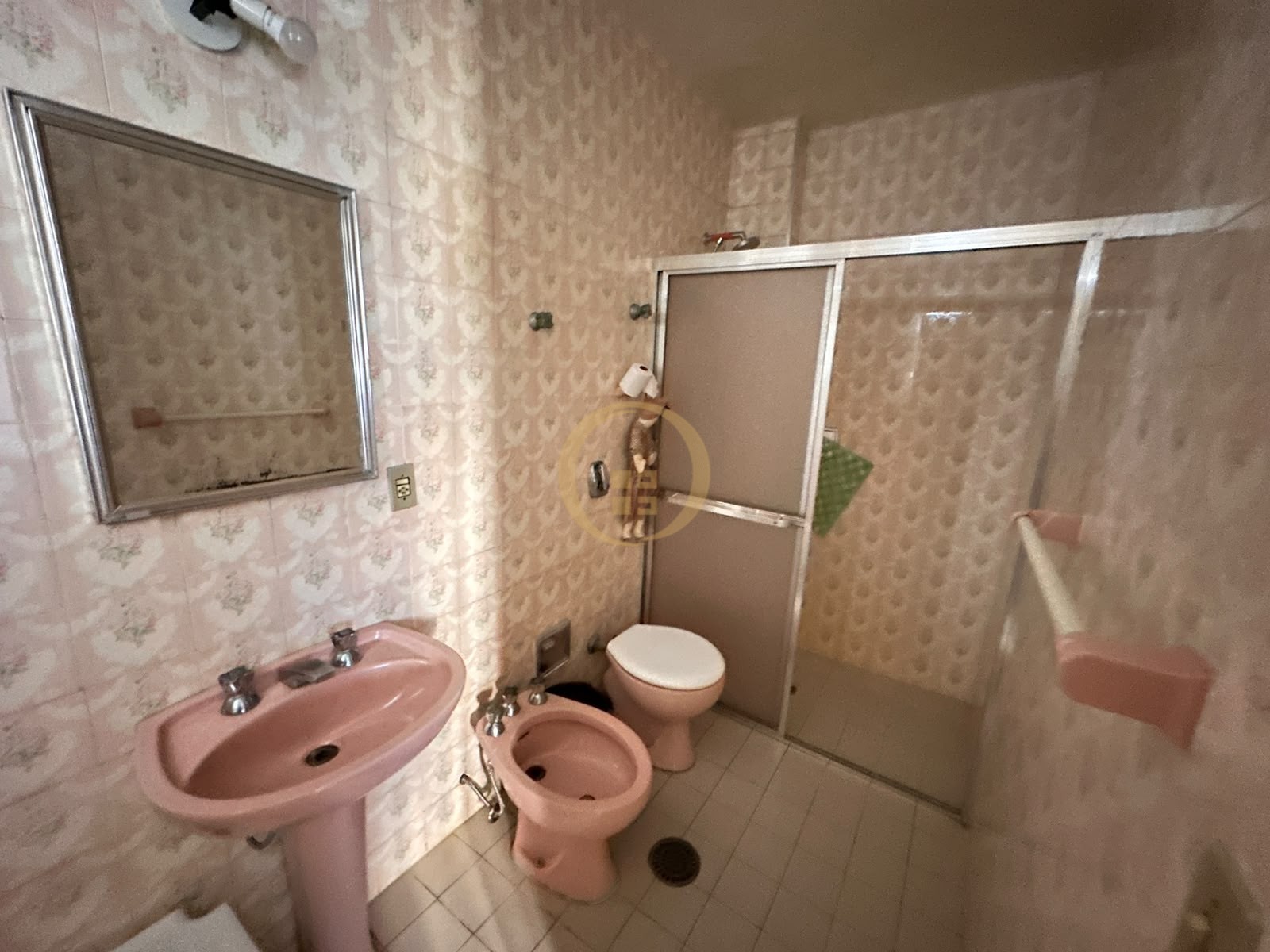 Apartamento Frente ao Mar nas Pitangueiras, Guarujá - SP