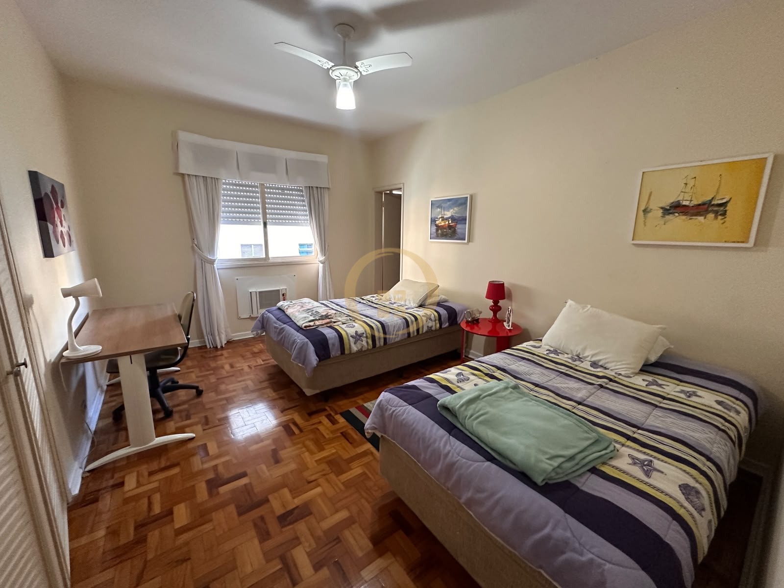Apartamento Frente ao Mar nas Pitangueiras, Guarujá - SP