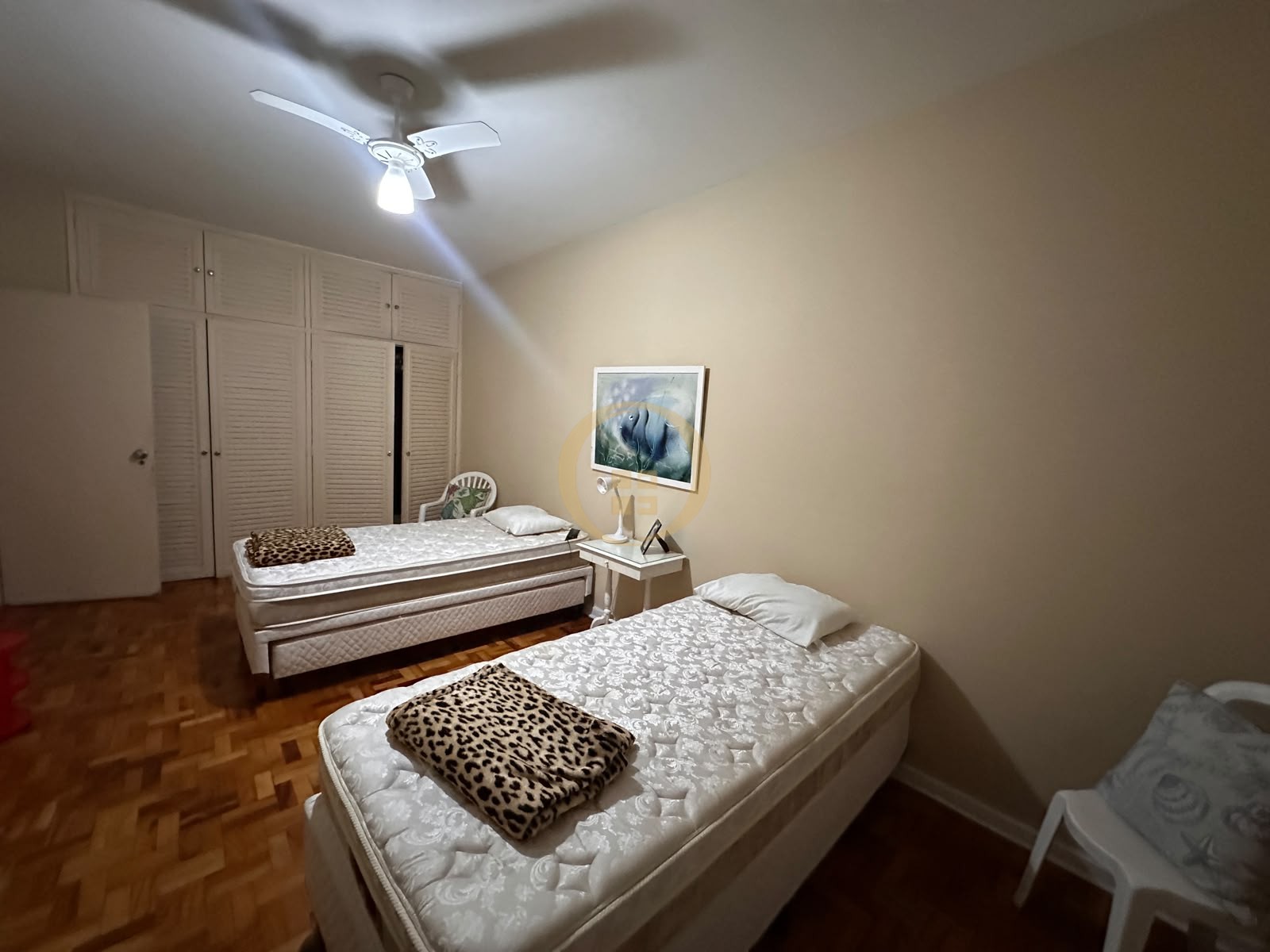 Apartamento Frente ao Mar nas Pitangueiras, Guarujá - SP