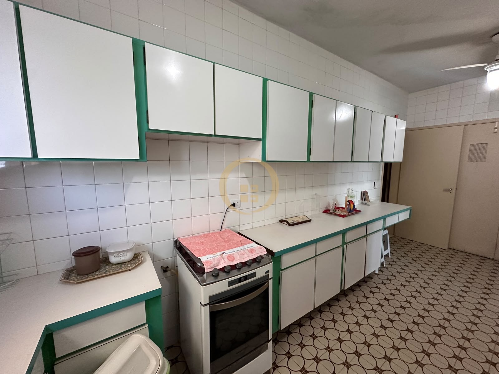 Apartamento Frente ao Mar nas Pitangueiras, Guarujá - SP