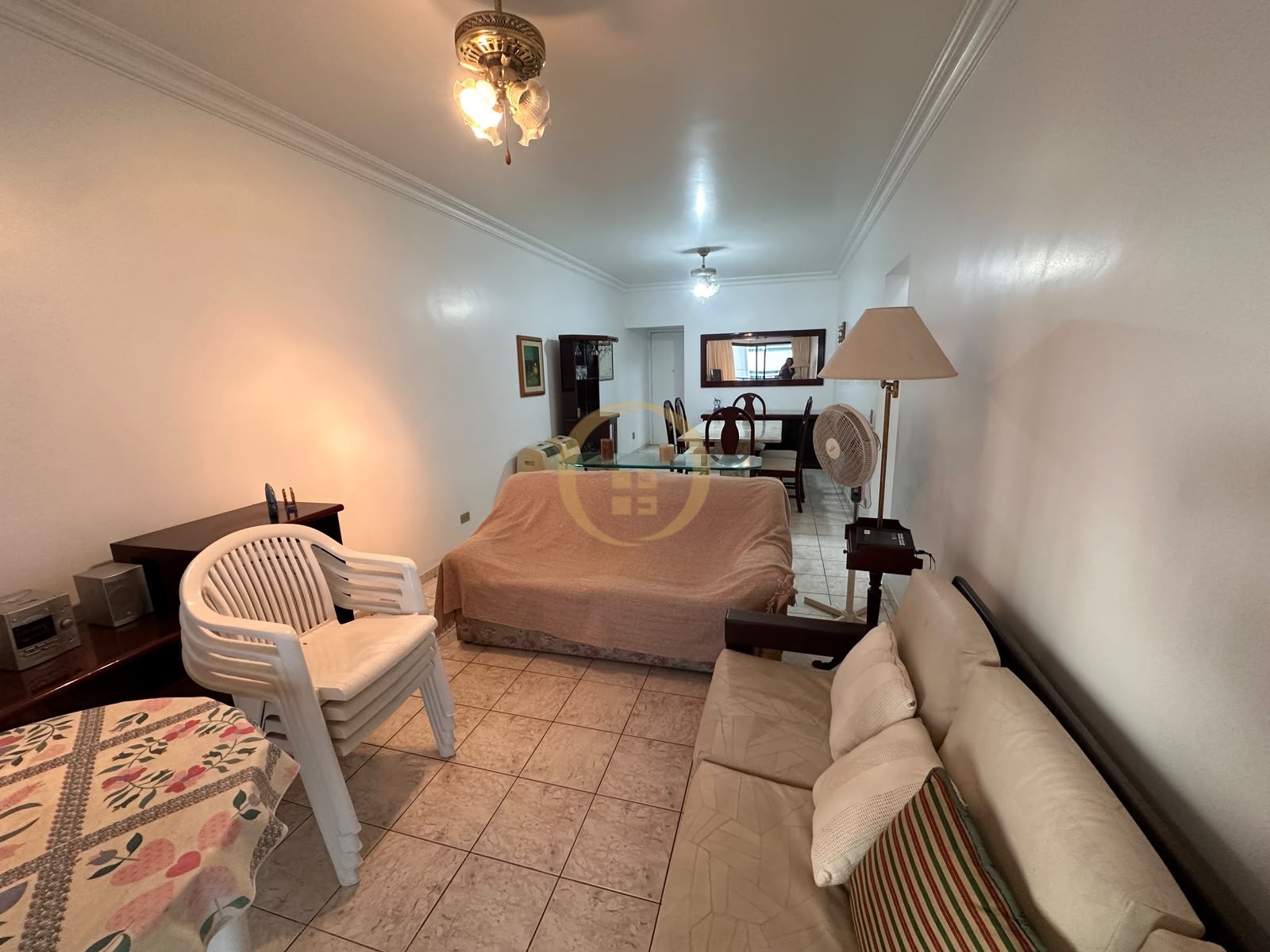 Apartamento na Praia das Pitangueiras, Guarujá - SP