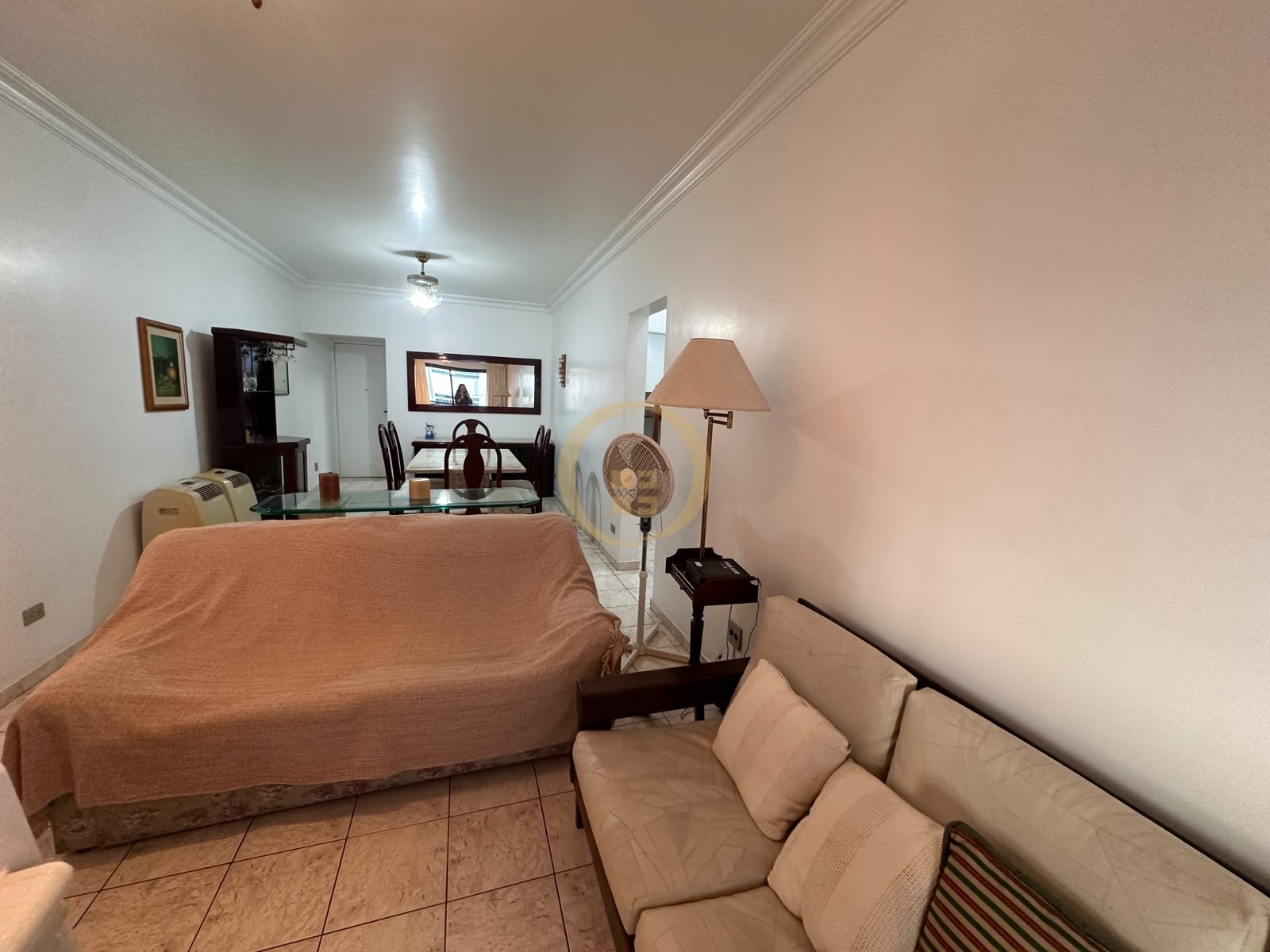 Apartamento na Praia das Pitangueiras, Guarujá - SP