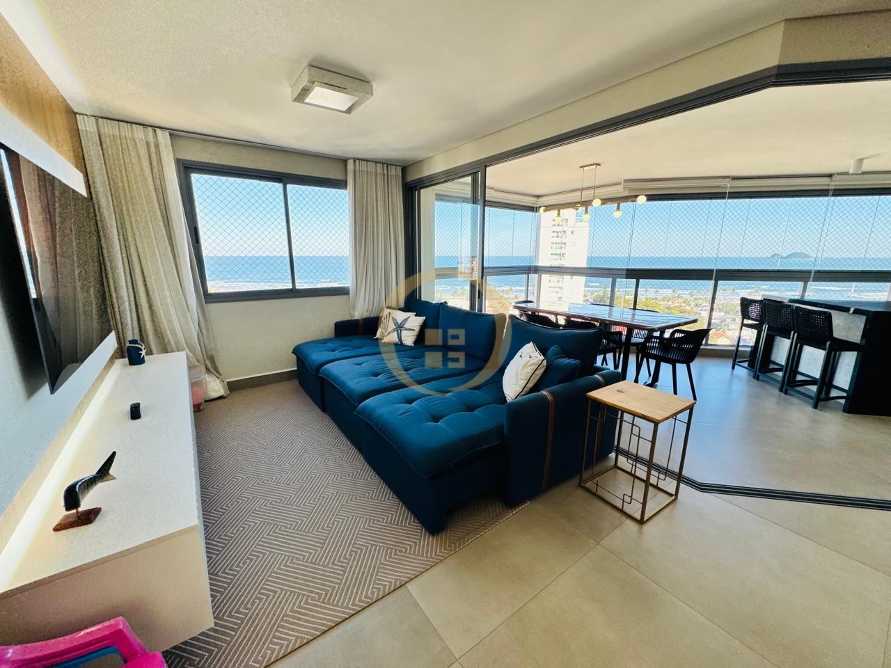 Apartamento na Praia da Enseada, Guarujá - SP