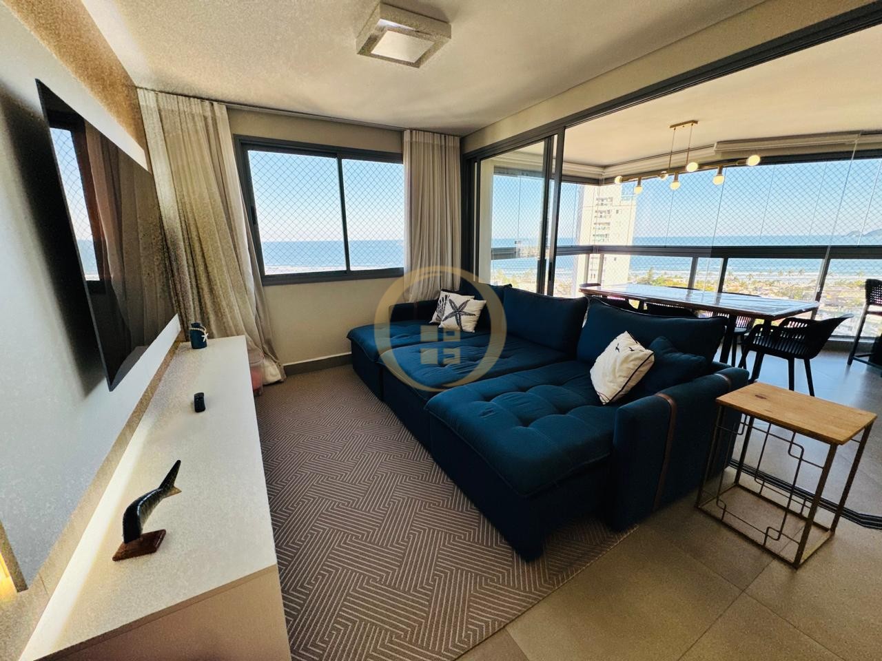 Apartamento na Praia da Enseada, Guarujá - SP