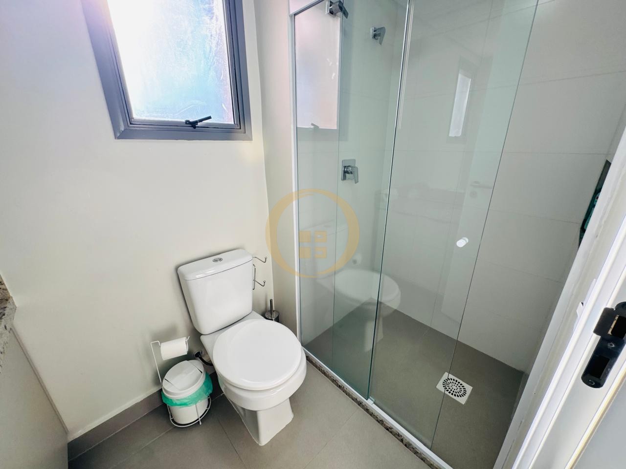 Apartamento na Praia da Enseada, Guarujá - SP