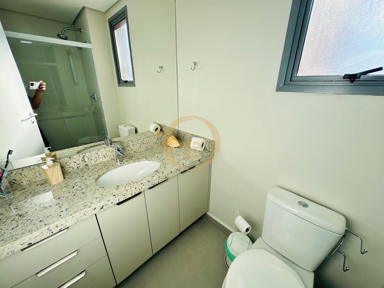Apartamento na Praia da Enseada, Guarujá - SP