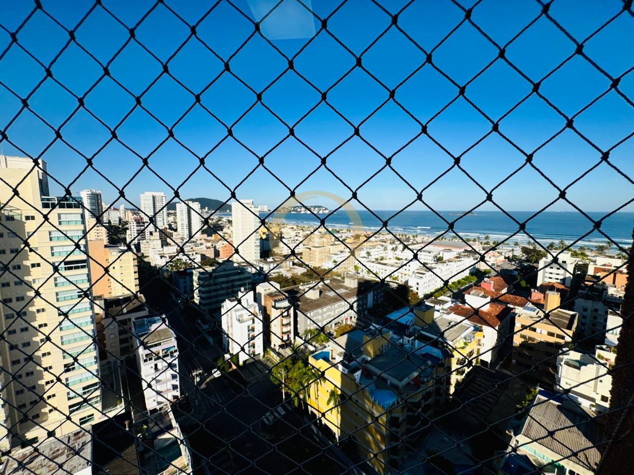 Apartamento na Praia da Enseada, Guarujá - SP