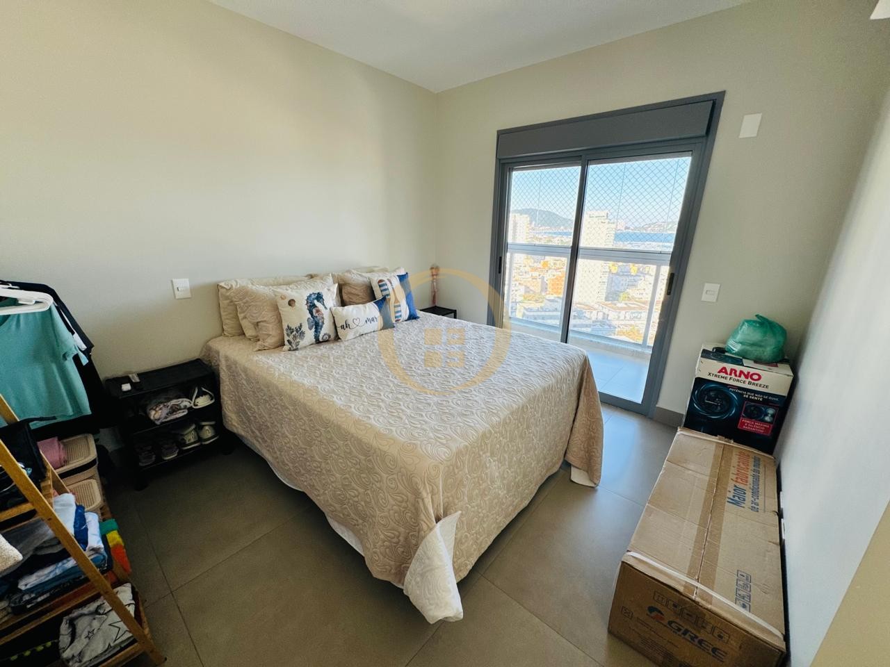 Apartamento na Praia da Enseada, Guarujá - SP