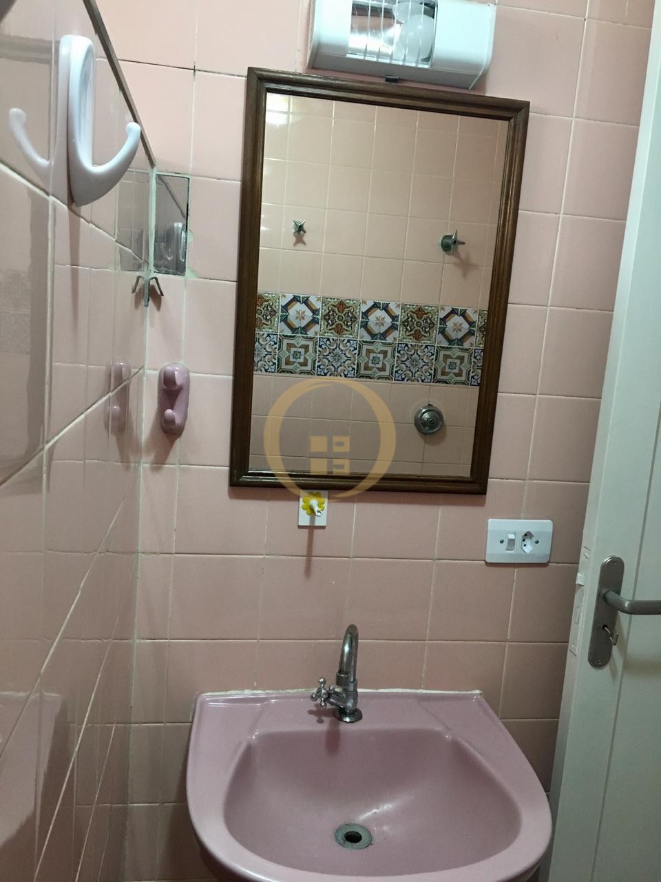 Apartamento na Praia do Tombo, Guarujá - SP